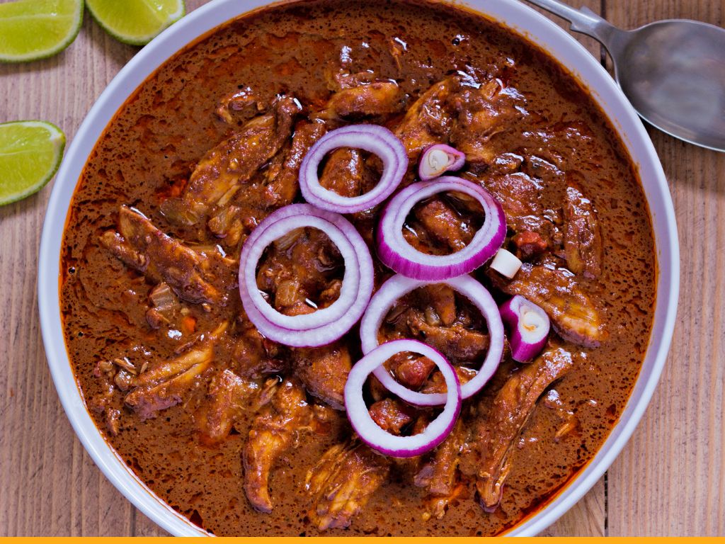 bowl of chicken mole