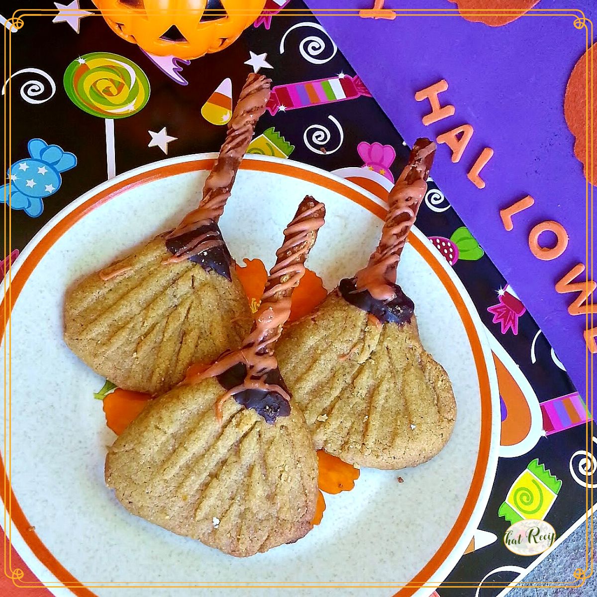 Witch Hat & Broomstick orders Cookies *2 DOZEN MINIMUM*