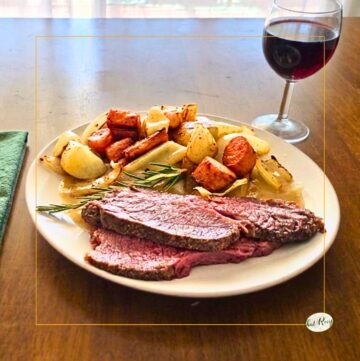 roast beef slices and roasted vegetables