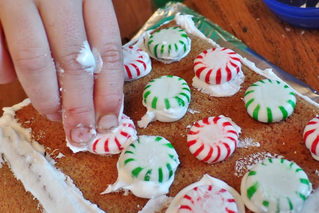 Gingerbread House - easy recipe to make your own gingerbread house with royal icing.