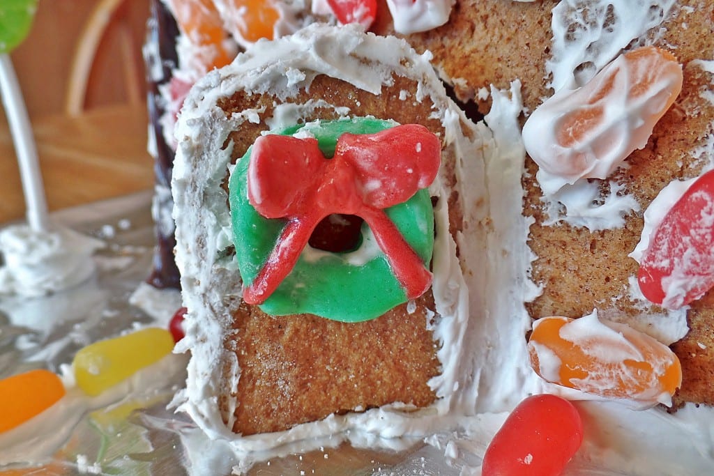 Gingerbread House - easy recipe to make your own gingerbread house with royal icing.