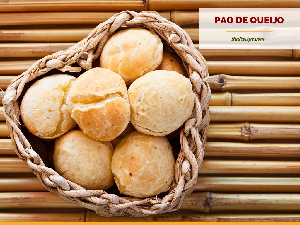 pao de quiejo mini Brazilian cheese rolls in a basket
