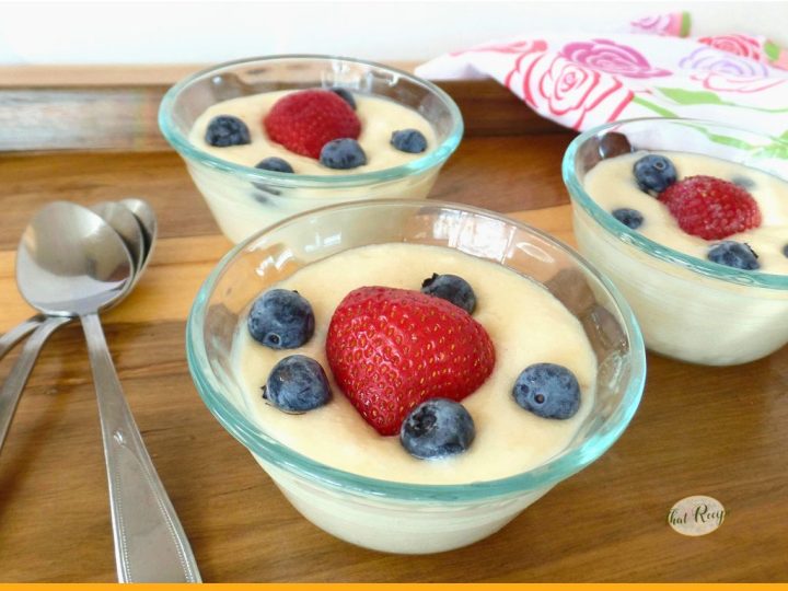 vanilla pudding with fruit in individual