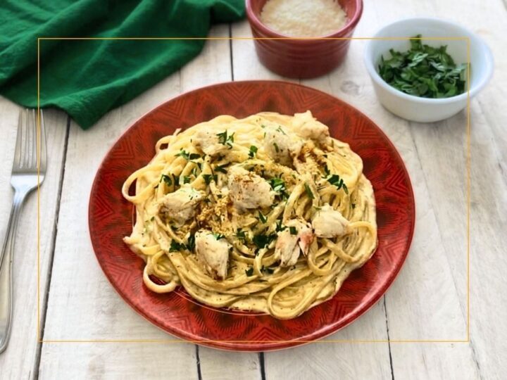 plate of crab alfredo pasta
